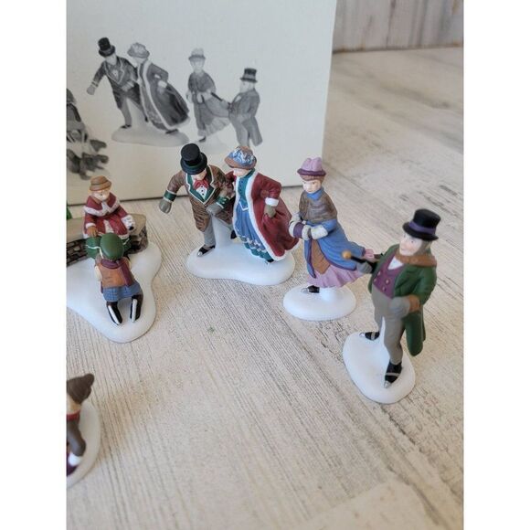 Dept 56 58405 Ashley Pond Skating Party village accessory xmas set - Picture 6 of 9